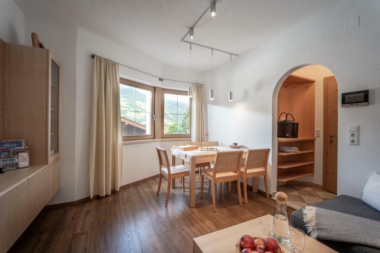 Monis Apartment Ramsau im Zillertal Exterior photo